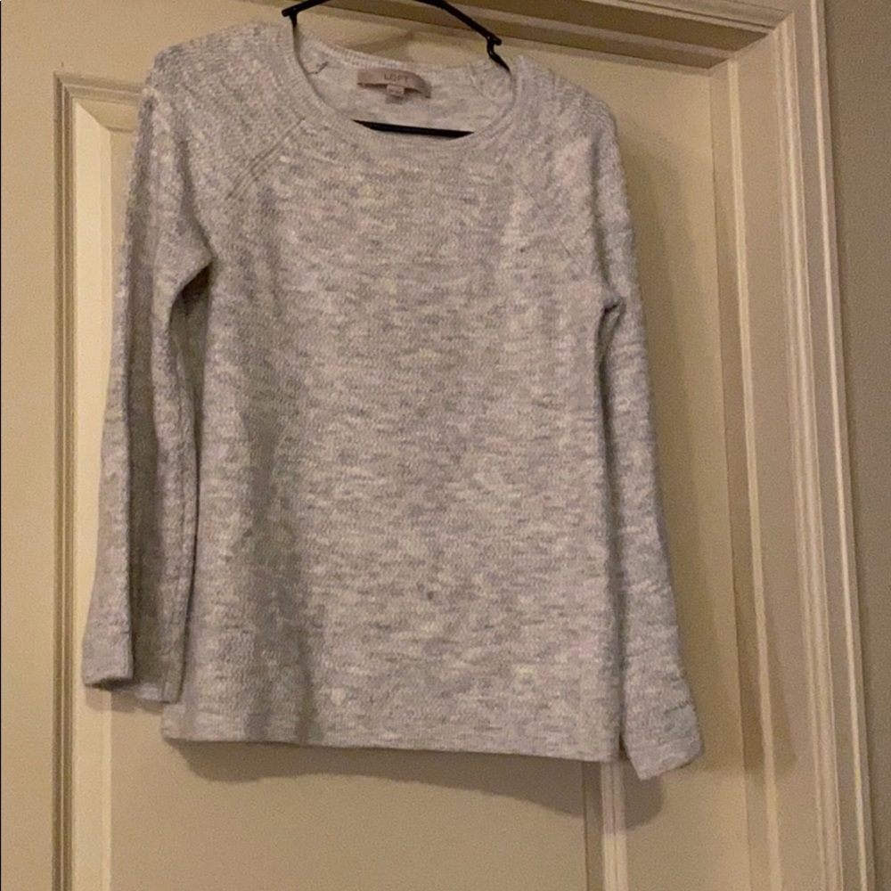 Heather grey sweater with wide sleeves